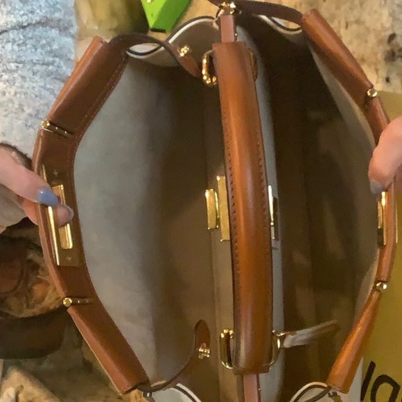 Fendi Peekaboo Medium/Vit. King Camel!!! - Picture 6 of 9